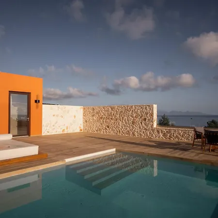 White Springs Retreat Villa Orthoniai